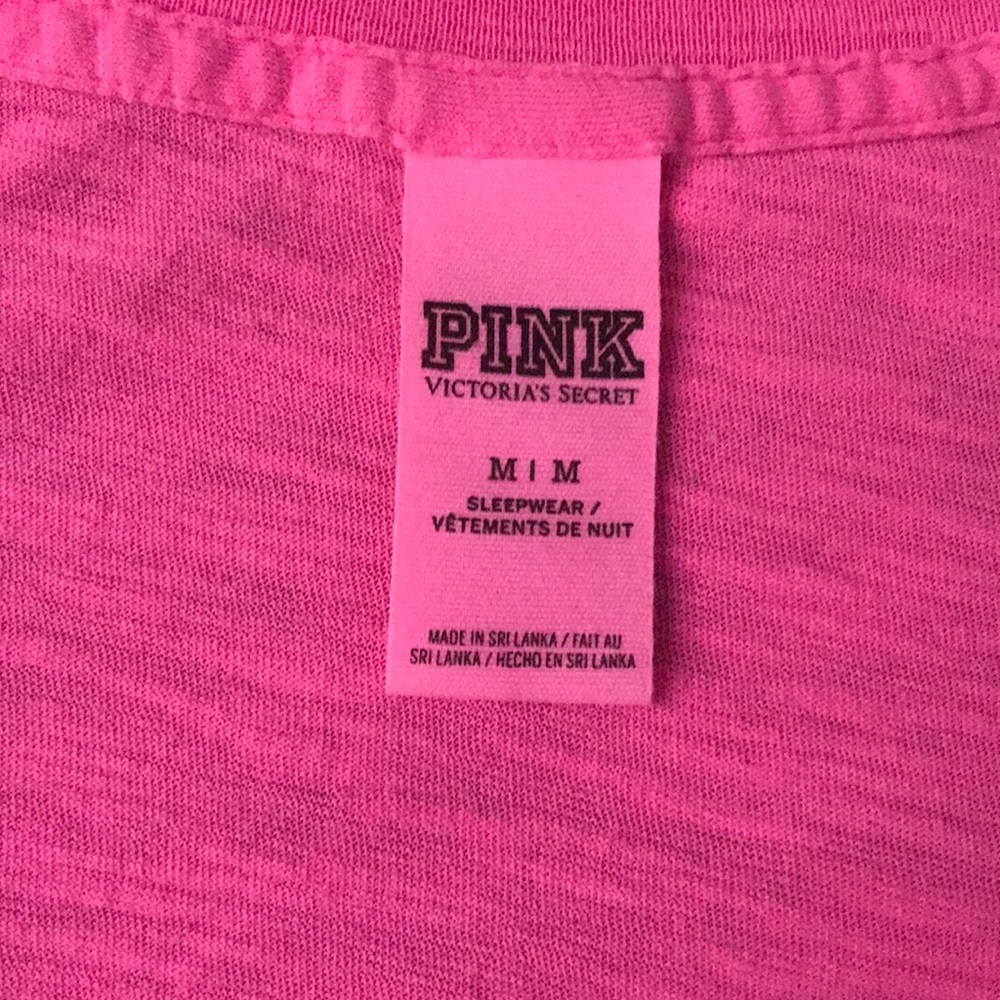 BNWOT Victoria’s Secret Pink Tee Shirt. Size M - Picture 2 of 3